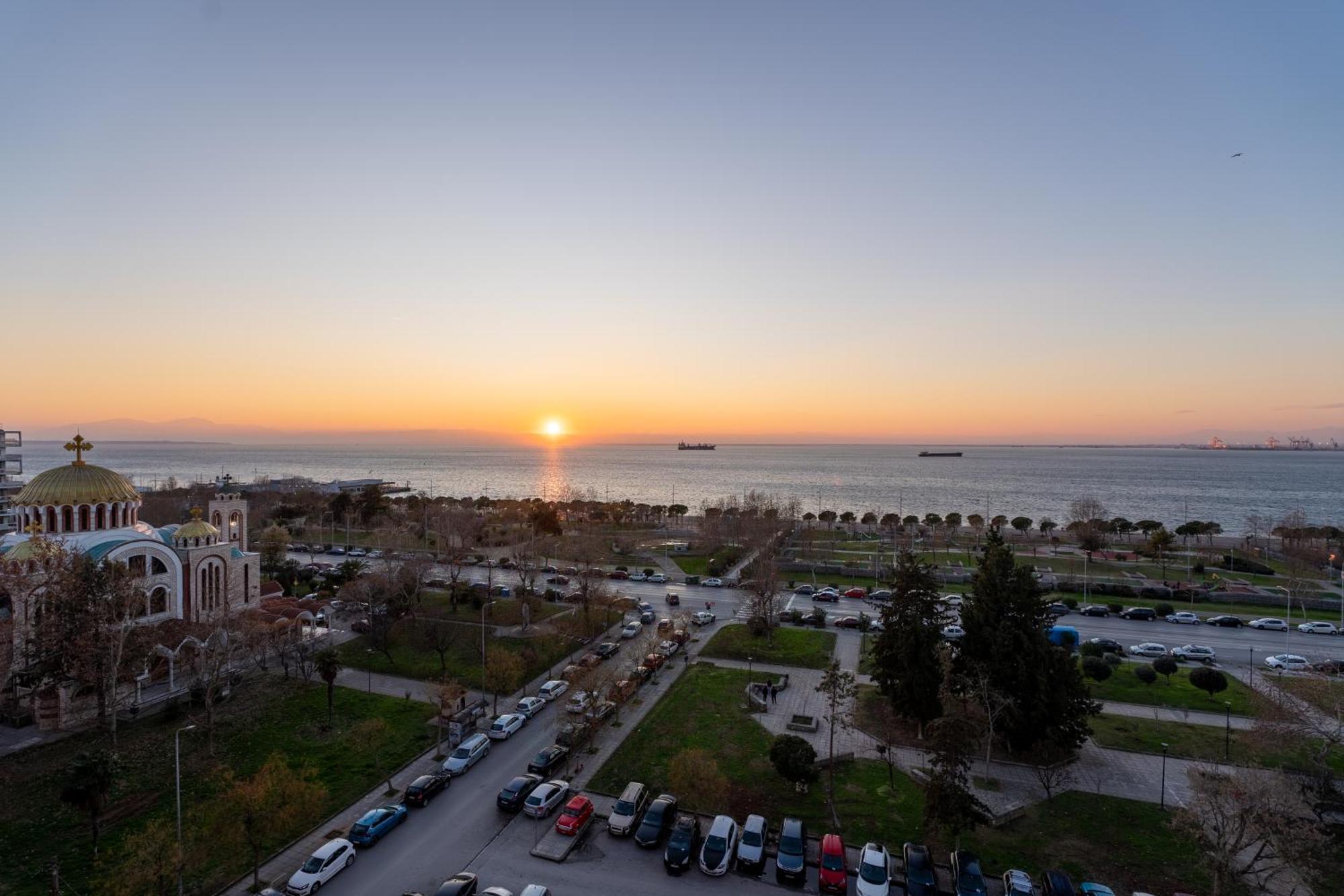 Queen Olga Hotel Салоники Экстерьер фото