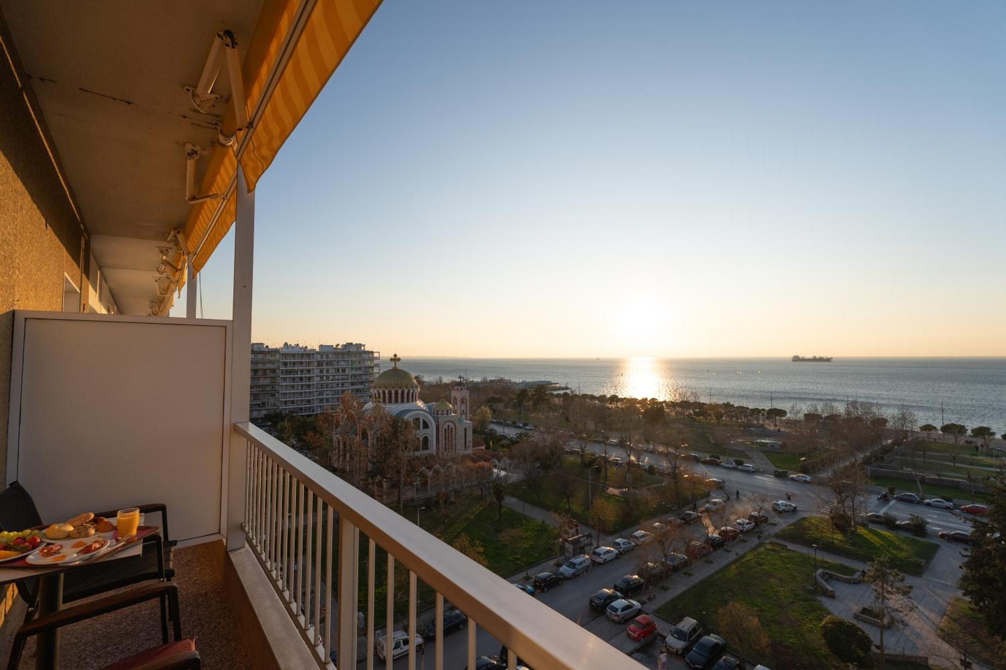 Queen Olga Hotel Салоники Экстерьер фото